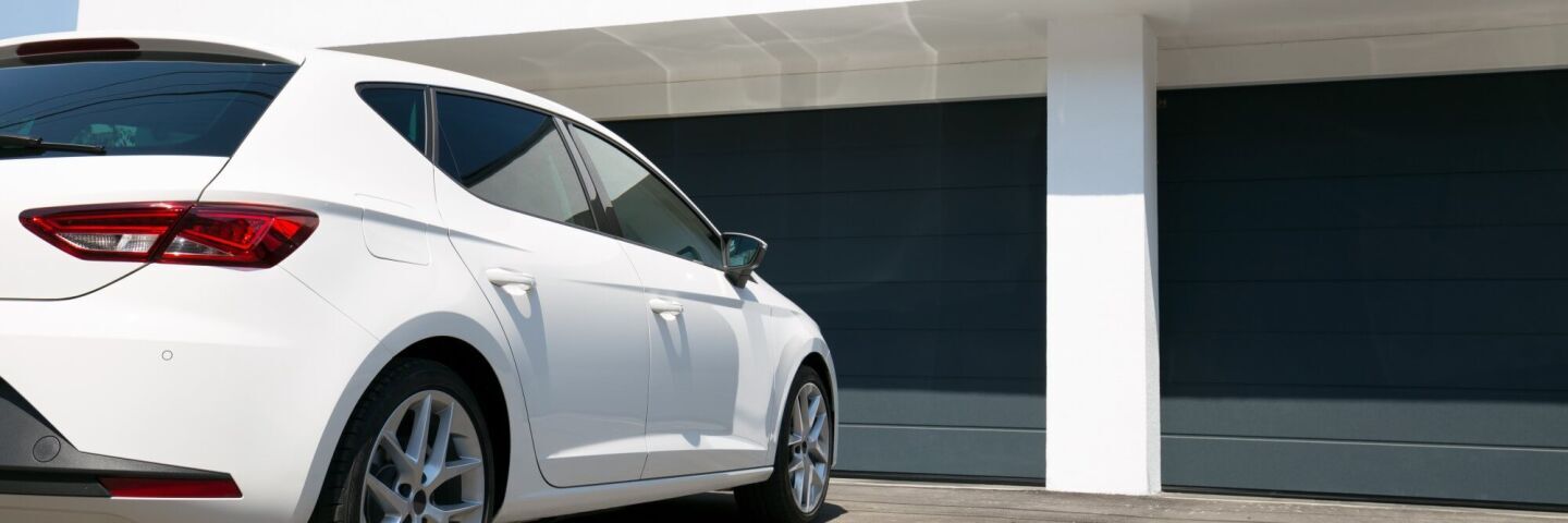 Troubleshooting Guide for Common Garage Door Issues | Dominator